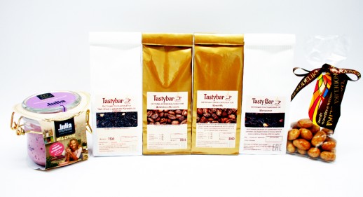 Подарочный набор чая и кофе на Новый Год "Морозная свежесть"