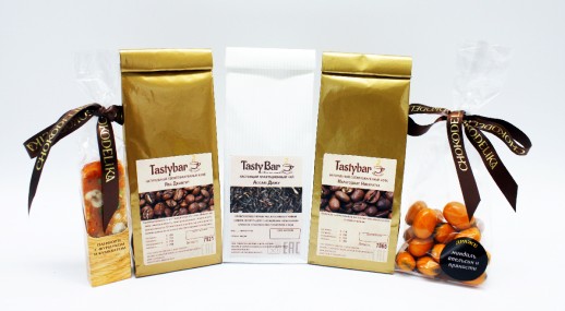 Подарочный набор чая и кофе на Новый Год "Новогоднее чудо"