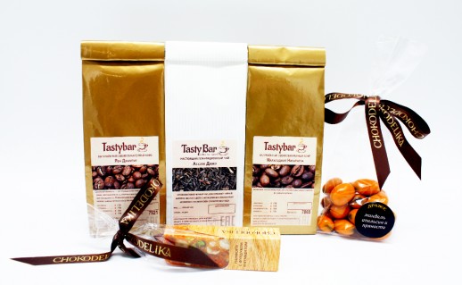 Подарочный набор чая и кофе на Новый Год "Новогоднее чудо"