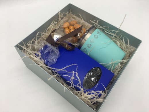 Подарочный набор термокружка с чаем